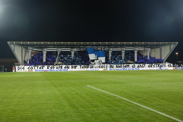 FUSSBALL: ADMIRAL BUNDESLIGA / 14. RUNDE: TSV EGGER GLAS HARTBERG - SV OBERBANK RIED