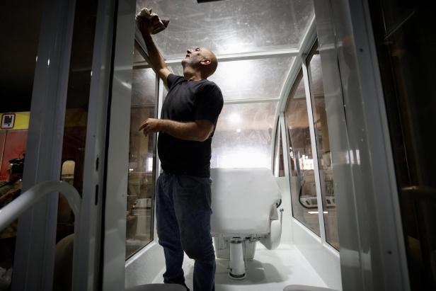 Pope Francis's popemobile set to become health clinic for Gaza children