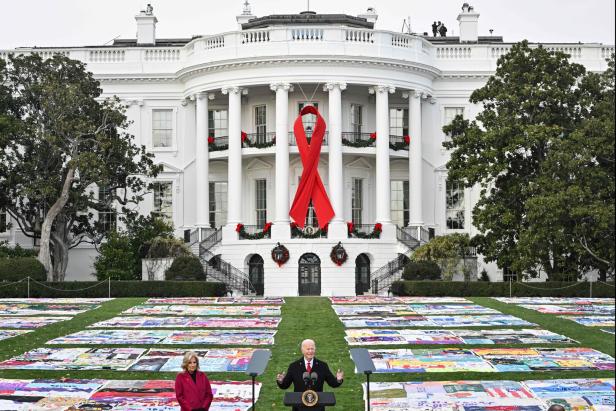 US-POLITICS-HEALTH-AIDS-BIDEN