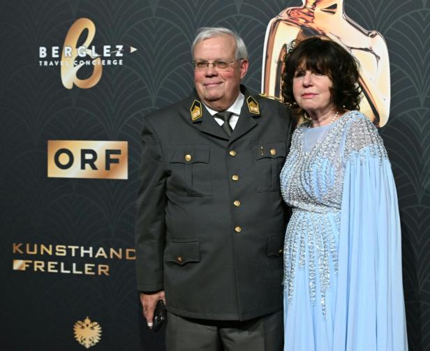 KURIER ROMY-GALA: WEHRSCHÜTZ