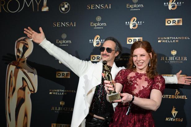 Michael Ostrowski und Teresa Vogl.