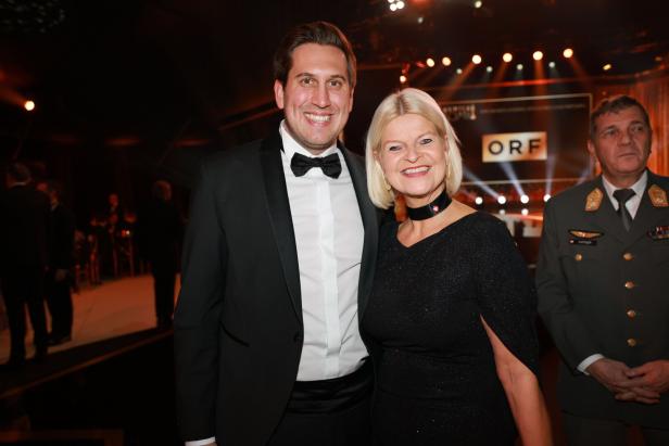 Nutzungsrechte und Wiederverwendung abgegolten!!!