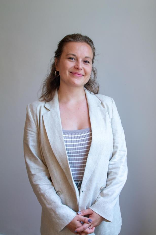 Porträt von Anna Pixer, Analystin des Kontext Institut für Klimafragen.