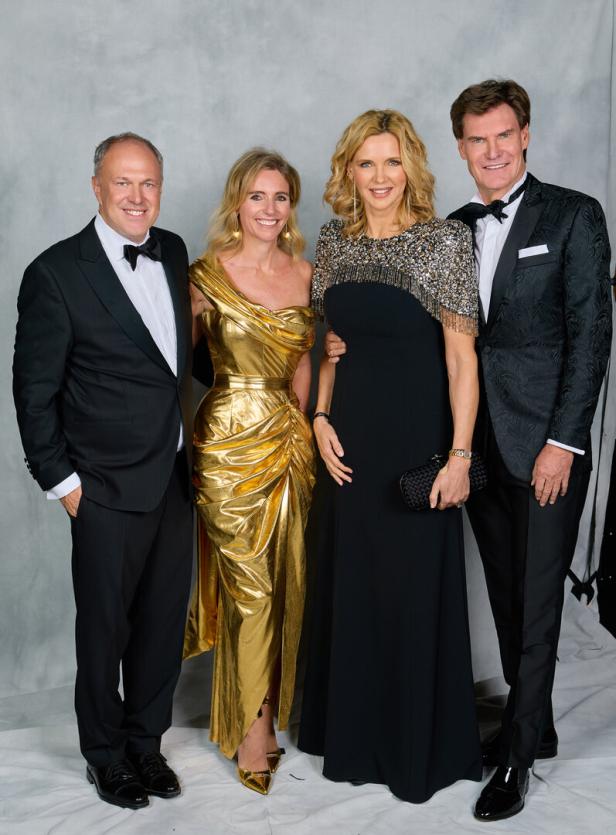 KURIER-Geschäftsführer Richard Grasl mit Carola Lindenbauer (Kleid:  Silvia Schneider), Veronica Ferres mit Ehemann Carsten Maschmeyer