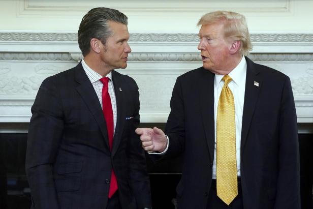 Pete Hegseth und Donald Trump.