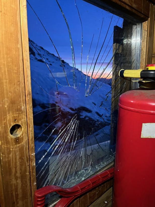 Vandalismus am Großglockner: Winterraum der Stüdlhütte zerstört