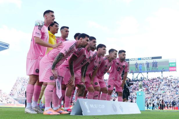 Das Team von Inter Miami vor dem Anstoß im Endspiel gegen Vancouver