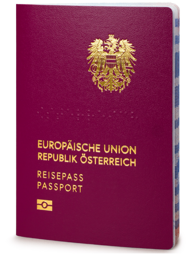 Roter österreichischer Reisepass mit goldfarbenem Bundesadler und Schriftzug auf dem Cover.