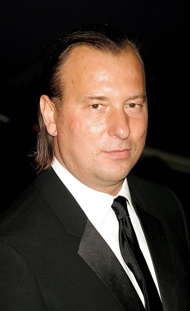 Jan 1 2011 New York New York U S HELMUT LANG ARRIVING TO THE COSTUME INSTITUTE GALA CELEBRA