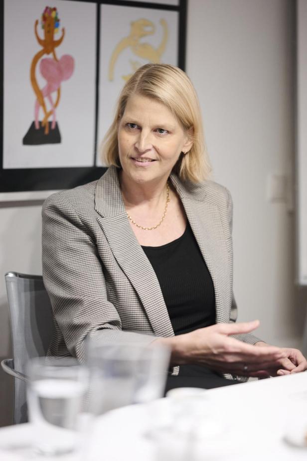 Univ.-Prof.in  Dr.in Annkristin Heine