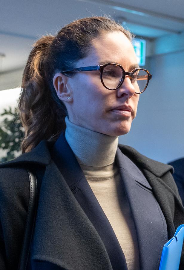 Schwerer Gang für Nathalie Benko