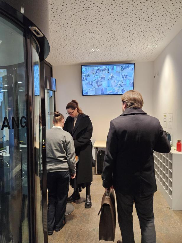 Nathalie Benko vor Prozessbeginn