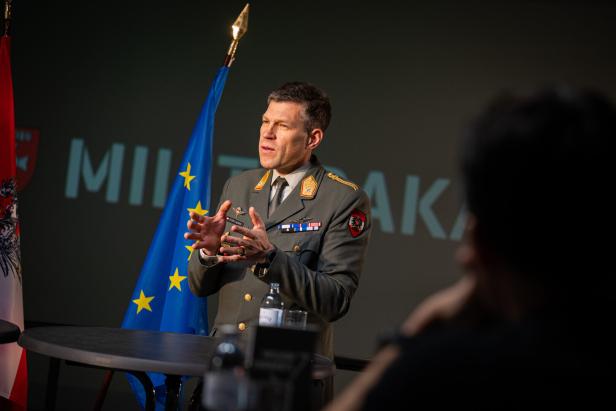 Brigadier Philipp Ségur-Cabanac (50)