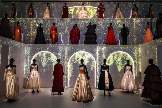 TOPSHOT-FRANCE-CULTURE-EXHIBITION-MUSEUM-FASHION-DIOR