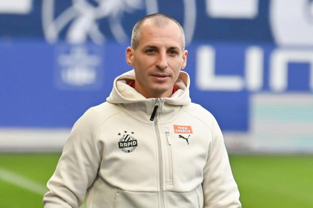 FUSSBALL: ADMIRAL BUNDESLIGA/ 17. RUNDE: FC BLAU WEISS LINZ - SK RAPID WIEN