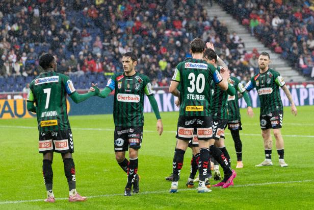 FUSSBALL: ADMIRAL BUNDESLIGA/ 12. RUNDE: RED BULL SALZBURG - SV OBERBANK RIED