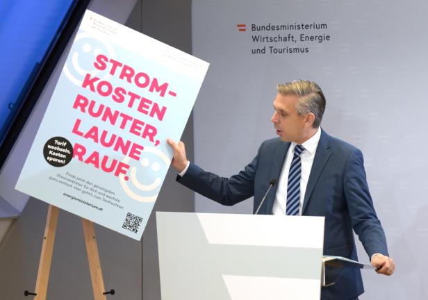 Wirtschaftsminister Wolfgang Hattmannsdorfer