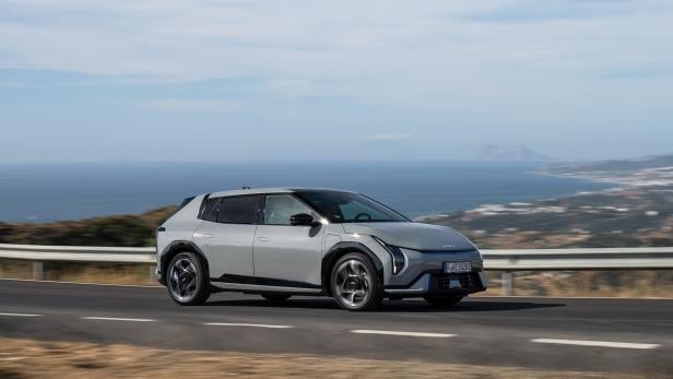 Kia EV4 2025