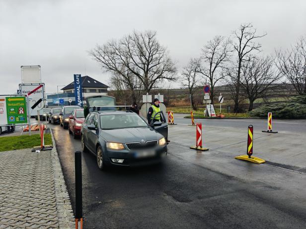 Grenzkontrolle Kleinhaugsdorf