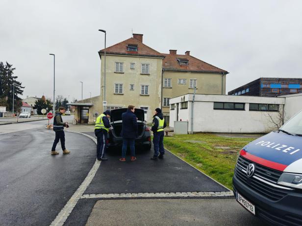 Grenzkontrolle Kleinhaugsdorf