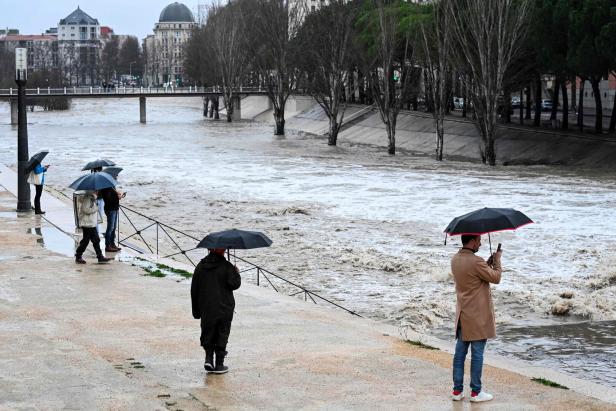 FRANCE-WEATHER-FLOOD
