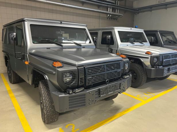 Die neuen Panzerwagen "Enok" der Cobra