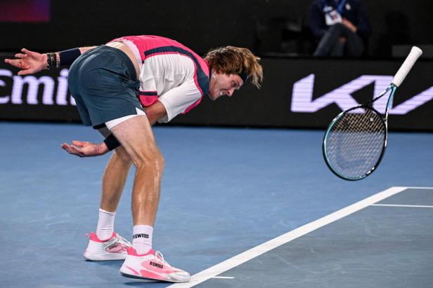 Andrej Rublev lässt seinen Frust gerne am Schläger aus