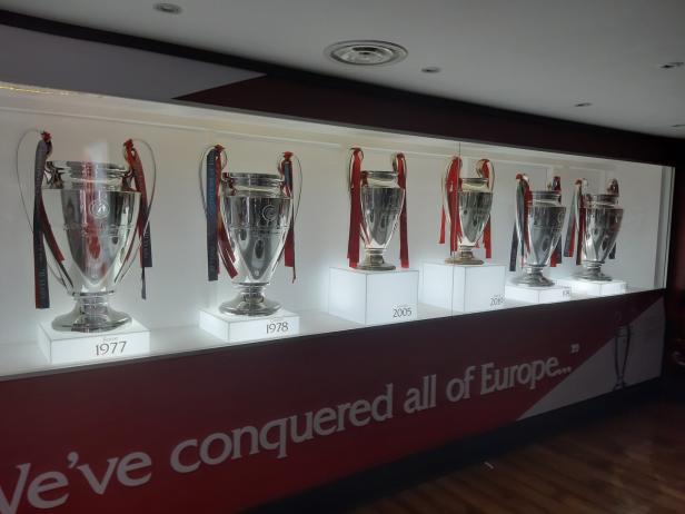 Die sechs Champions-League- bzw. Meistercup-Trophäen