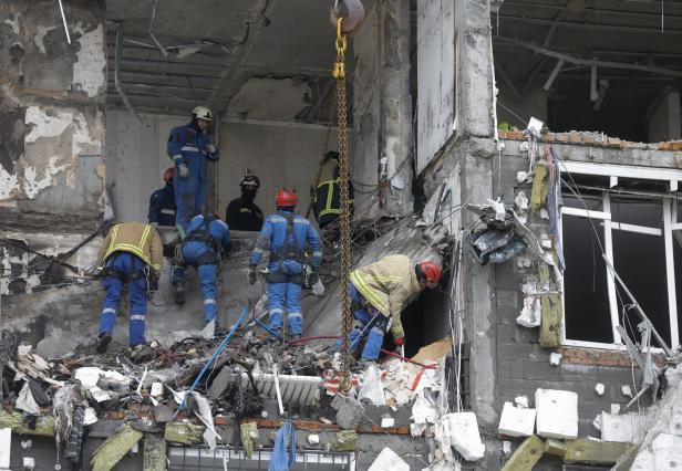 At least one killed, more than a dozen injured after overnight Russian strikes on Kyiv