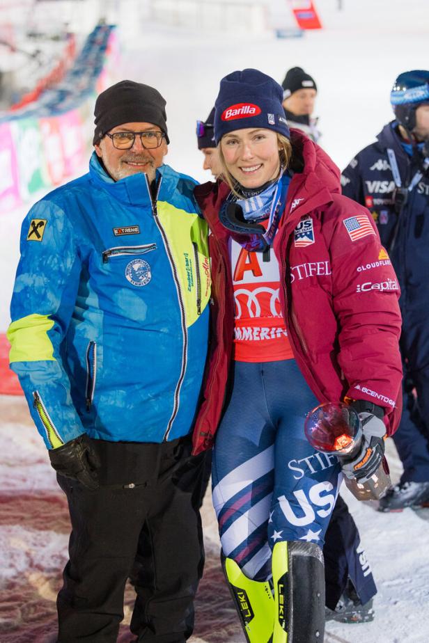 WSV-Präsident Franz Steiner nach dem Nachtslalom mit Siegerin Mikaela Shiffrin. 