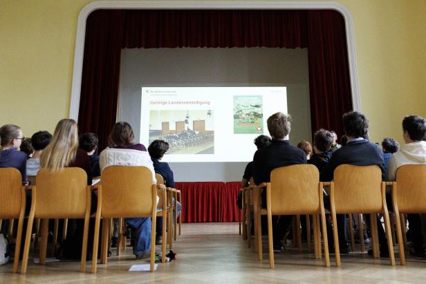 Bundesheer-Offizier Horst Dauerböck im Goethegymnasium