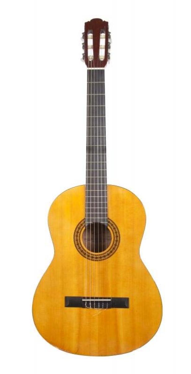 Eine klassische Gitarre mit hellbraunem Korpus vor weißem Hintergrund.