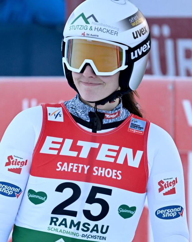 Die Kombiniererin Lisa Hirner holte ihren ersten Weltcuppunkt als Skispringerin