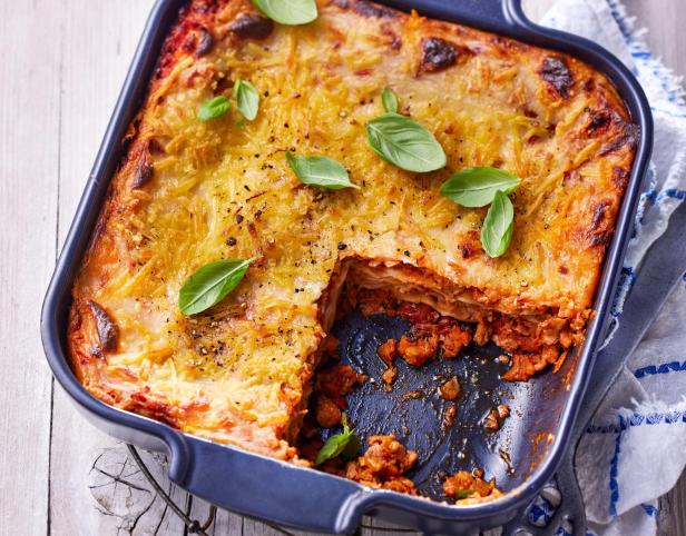 Eine Form mit Lasagne