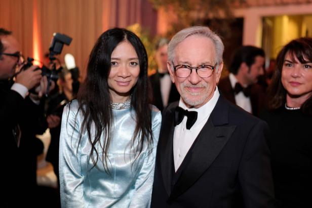 Regisseurin Chloé Zhao,  Co-Produzent Steven Spielberg. 