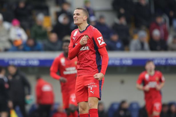 FUSSBALL: ADMIRAL BUNDESLIGA/ 17. RUNDE: FC BLAU WEISS LINZ - SK RAPID WIEN