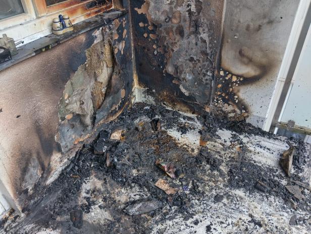 Brandstelle am Balkon 