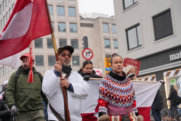 Copenhagen protest against escalating US rhetoric over Greenland