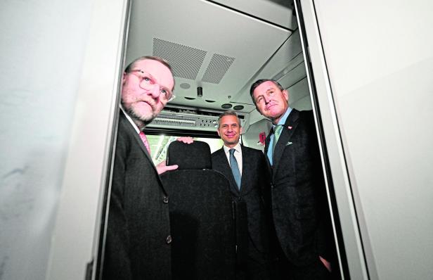 Schellhorn, Hattmannsdorfer, Hanke stellten Industriestrategie vor