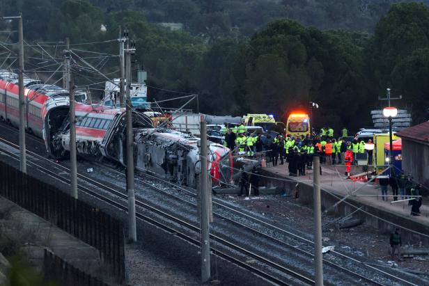 Two high-speed trains derail in Spain