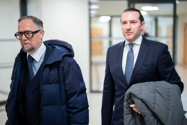 PROZESS IN CAUSA WIENWERT U.A. UM SCHWEREN BETRUG, UNTREUE, BESTECHUNG: WESS / GRUZE