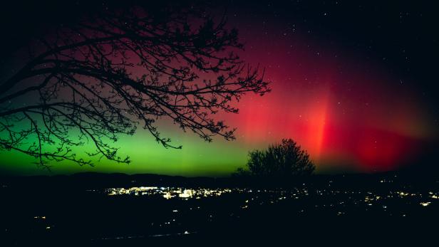 "UNGLAUBLICHES POLARLICHT" ÜBER ÖSTERREICH