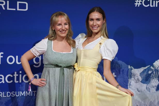 SPECIAL DINNER FOR CLIMATE ACTION: RED CARPET - MARIA HAUSER / ANNALENA GERBER