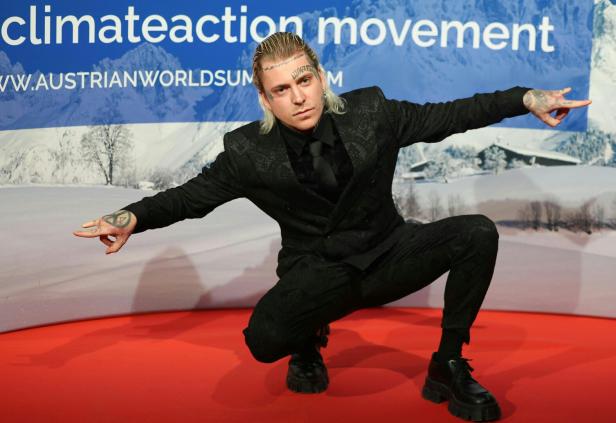 SPECIAL DINNER FOR CLIMATE ACTION: RED CARPET -ALEXANDER HÖLLER