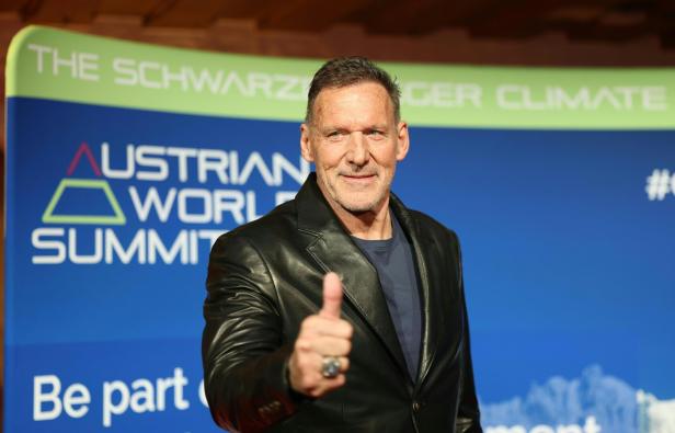 SPECIAL DINNER FOR CLIMATE ACTION: RED CARPET - RALPH MOELLER