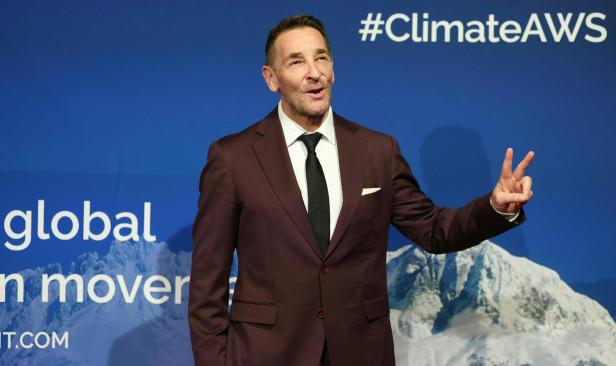 SPECIAL DINNER FOR CLIMATE ACTION: RED CARPET -   KELELR