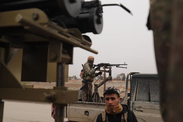 Kämpfer der Syrischen Demokratischen Kräfte (SDF) wollen weiter kämpfen.