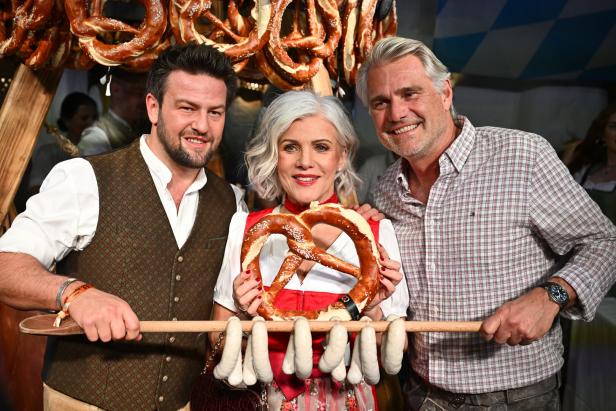 "33. WEISSWURSTPARTY": HAUSER / SCHROWANGE / SPOTHELFER