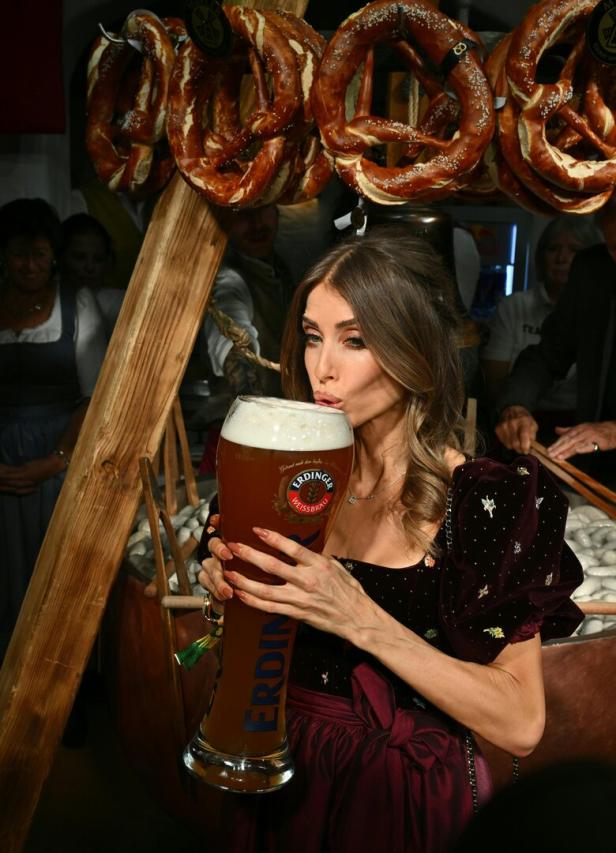 "33. WEISSWURSTPARTY": HUMMELS