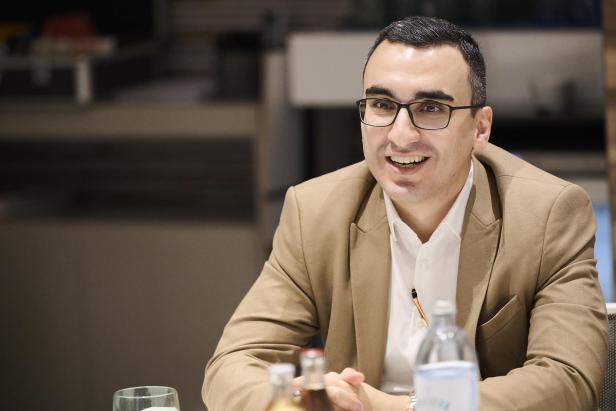 Porträt von OA Priv.-Doz. Dr. Hossein Taghizadeh, PhD, MSc